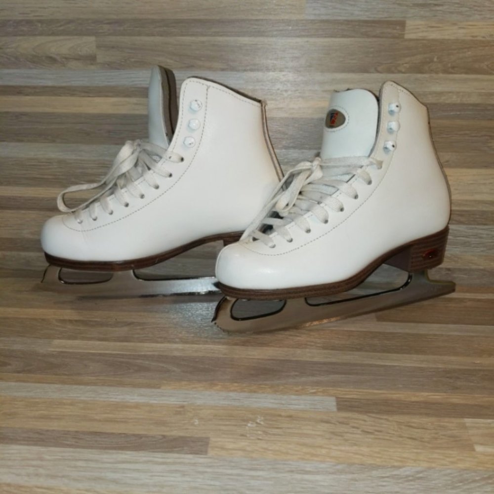 Riedell Ice Skates